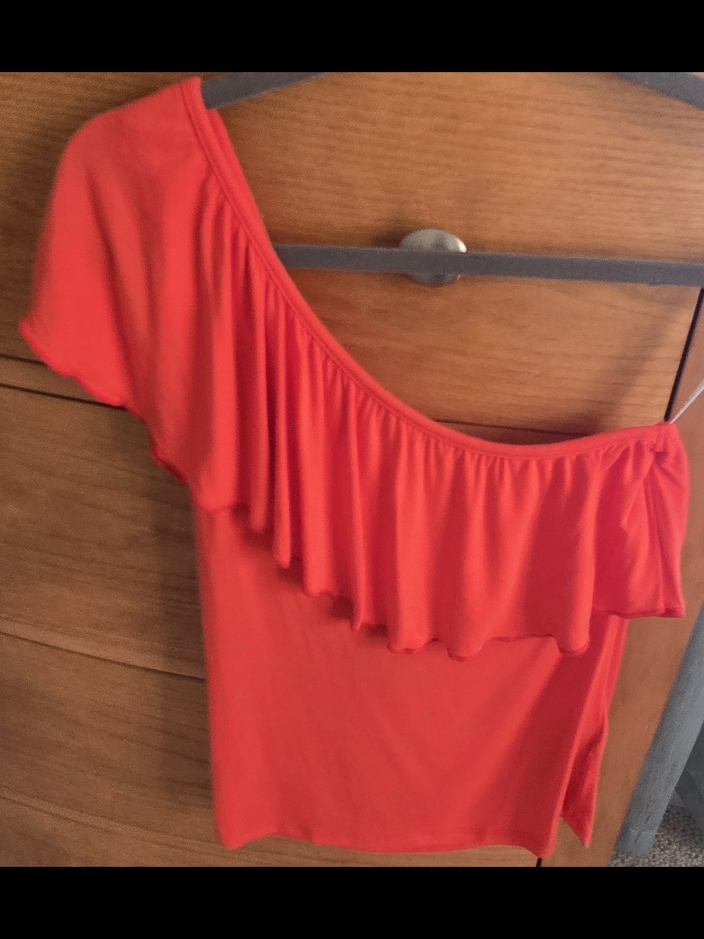NWOT Guess, One-Shoulder Ruffle Blood Orange Women's Top, XS